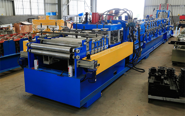 Type de changement automatique 18-20M/Min C&Z Purlin Machine